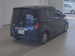 HONDA FREED 2010