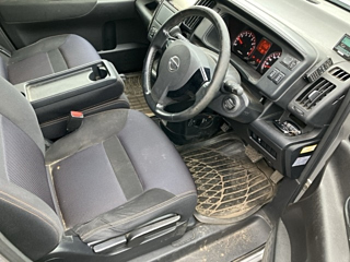 NISSAN SERENA 2010