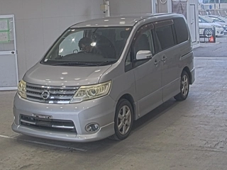 NISSAN SERENA 2010