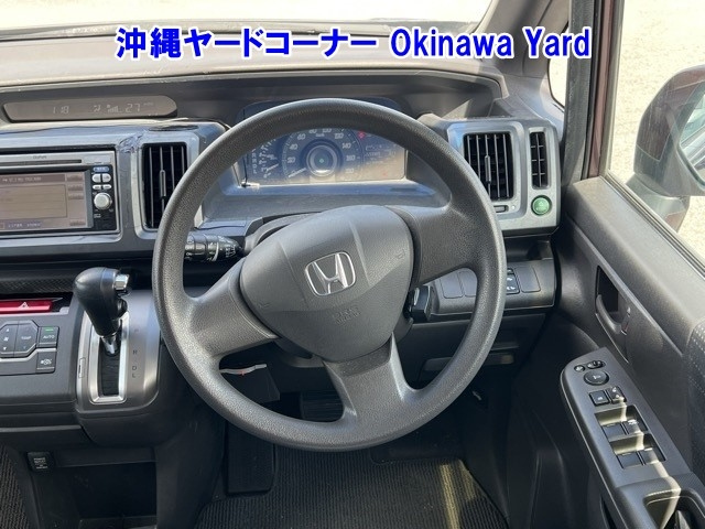 HONDA STEP WAGON 2011