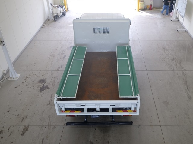 MITSUBISHI CANTER 2018