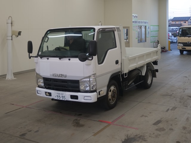 ISUZU ELF 2013