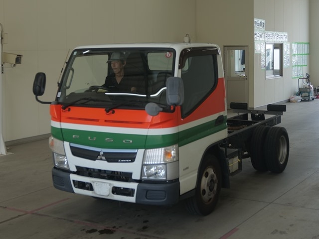 MITSUBISHI CANTER 2018