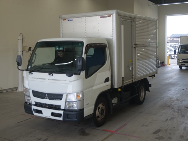 MITSUBISHI CANTER 2015