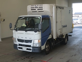MITSUBISHI CANTER 2015