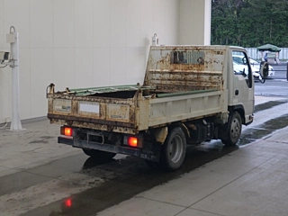 ISUZU ELF 2011