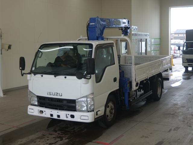 ISUZU ELF 2013