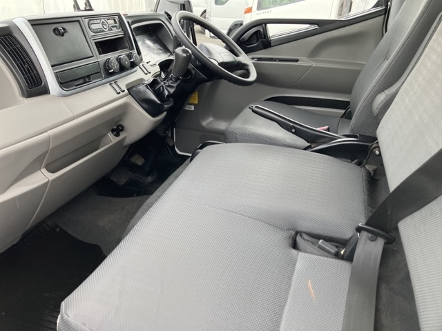 MITSUBISHI CANTER 2017