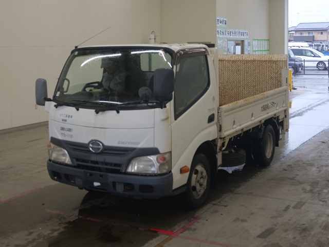 HINO DUTRO 2011