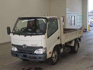 HINO DUTRO 2017