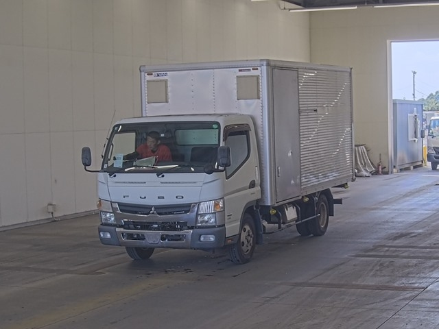 MITSUBISHI CANTER 2015