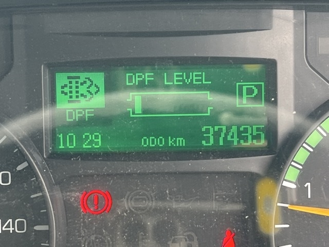 MITSUBISHI CANTER 2015