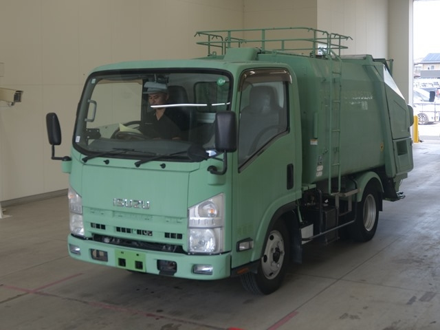 ISUZU ELF 2013
