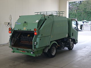 ISUZU ELF 2013
