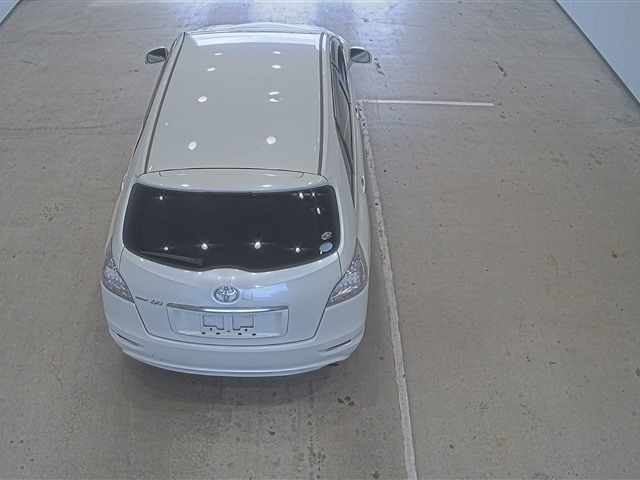 TOYOTA MARK X ZIO 2010