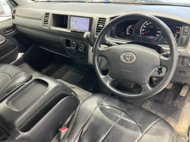 TOYOTA HIACE VAN 2008