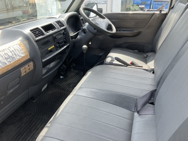 MAZDA BONGO 2008