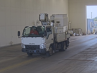 ISUZU ELF 2017
