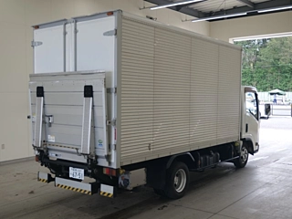 ISUZU ELF 2013