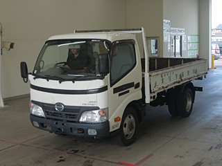 HINO DUTRO 2011