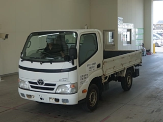 TOYOTA DYNA 2010