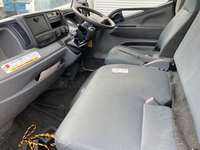 MITSUBISHI CANTER 2012