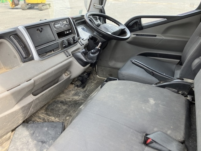 MITSUBISHI CANTER 2018