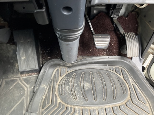 MITSUBISHI CANTER 2013