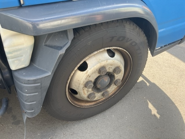 MITSUBISHI CANTER 2013