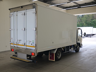 ISUZU ELF 2015