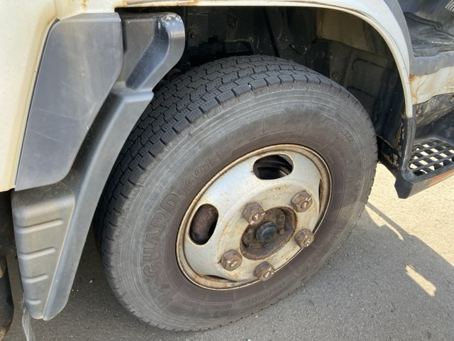 MITSUBISHI CANTER 2015