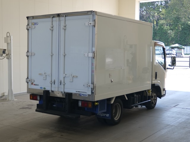 ISUZU ELF 2018