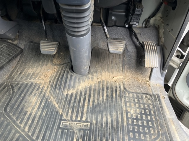 MITSUBISHI CANTER 2014