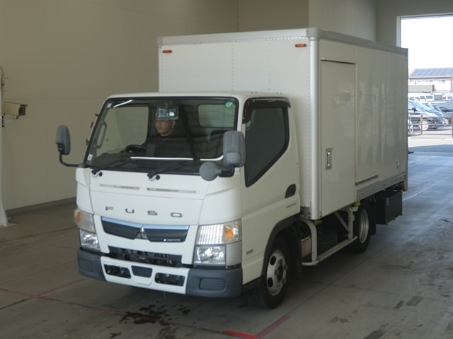 MITSUBISHI CANTER 2019