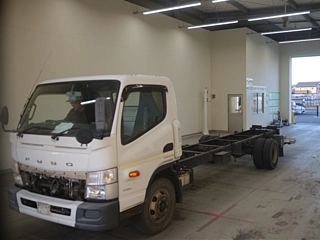 MITSUBISHI CANTER 2016