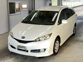 TOYOTA WISH 2011