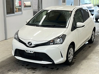 TOYOTA VITZ 2016