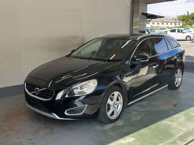 VOLVO V60 2012