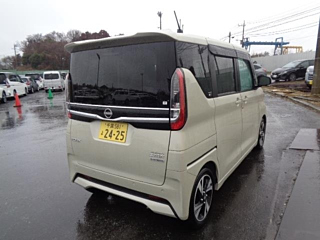 NISSAN ROOX 2024