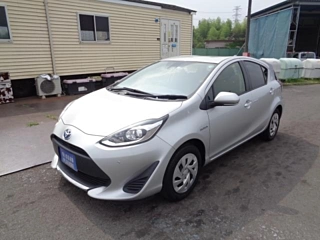 TOYOTA AQUA 2020