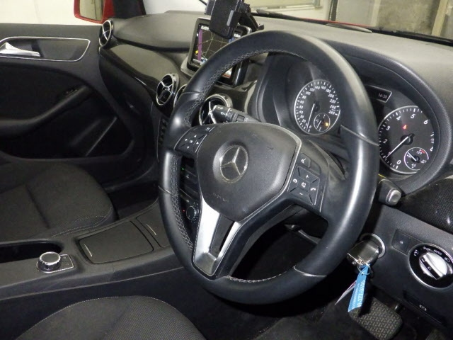 MERCEDES BENZ B CLASS 2014