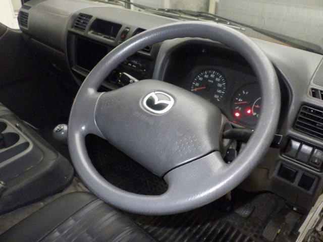 MAZDA BONGO VAN 2019