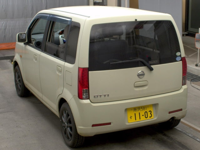 NISSAN OTTI 2010