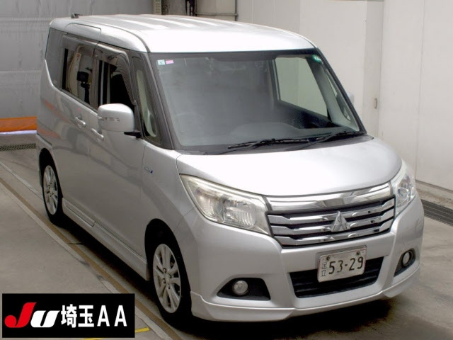 MITSUBISHI DELICA D2 2017