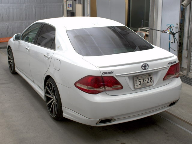 TOYOTA CROWN 2009