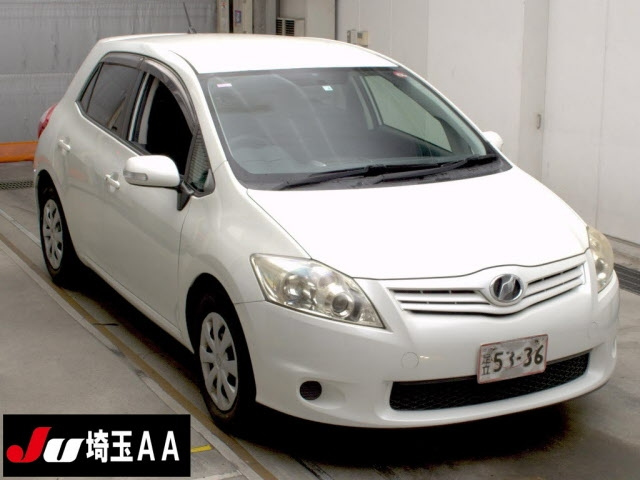 TOYOTA AURIS 2010