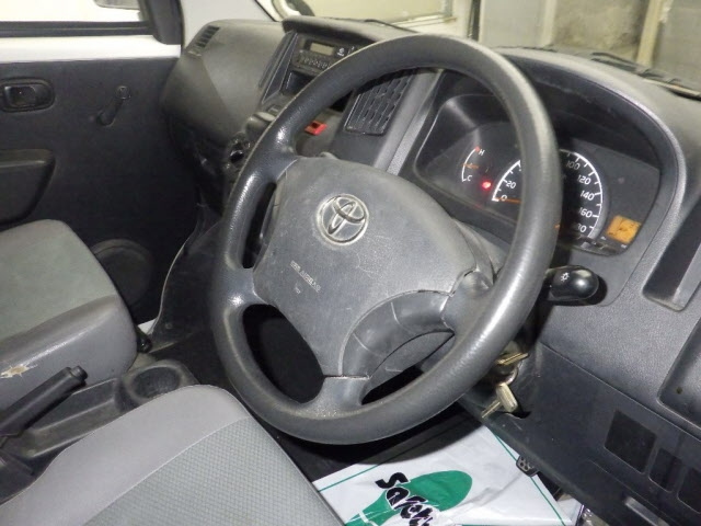 TOYOTA LITE ACE VAN 2018