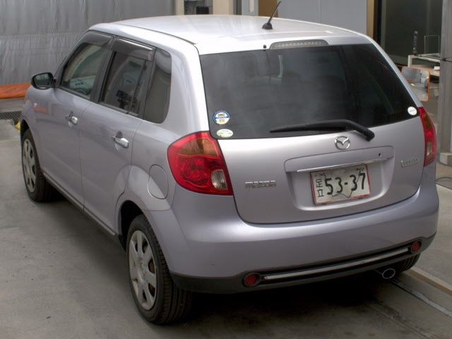 MAZDA VERISA 2009