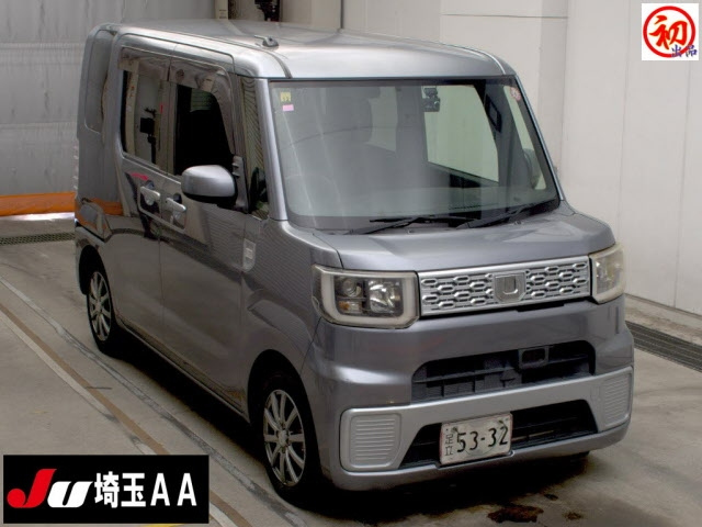 DAIHATSU WAKE 2014