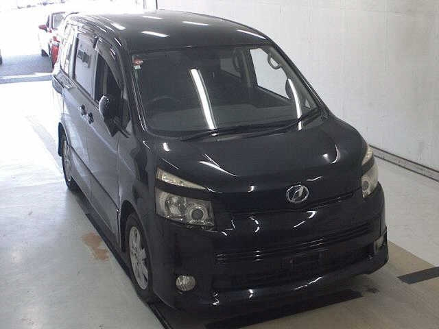 TOYOTA VOXY 2008